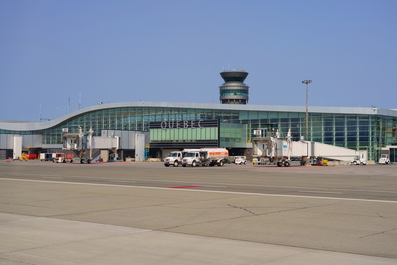 L'aéroport international Jean-Lesage de Québec est le principal aéroport international desservant la ville de Québec au Canada.